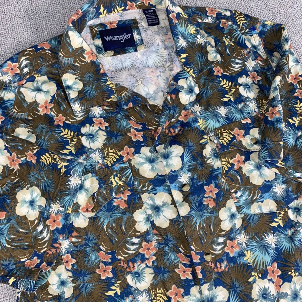 Wrangler Tropical Floral Button Down Shirt Mens Medium Blue Hibiscus Western EUC